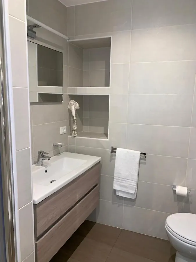 Charme & Chic Bed & Breakfast Rome Italy