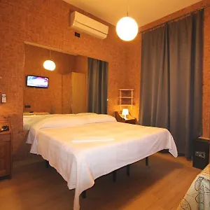 Roma Inn Отель