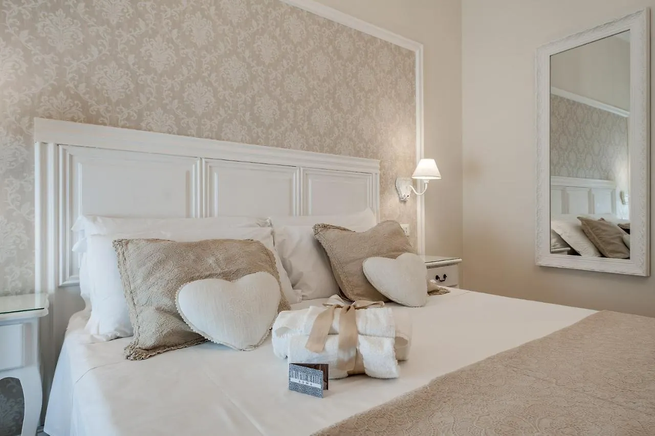 Bed and Breakfast Charme & Chic à Rome 2*,